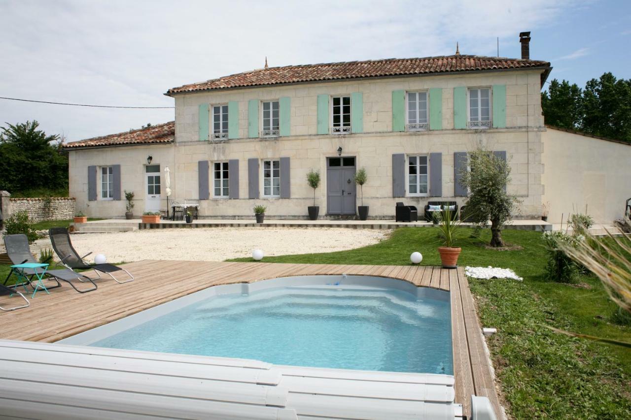 Au Coeur Des Vignes Bed & Breakfast Archiac Dış mekan fotoğraf
